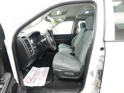 Used 2014 RAM 1500 ST w/ SXT Appearance Group AWD/4WD image 17