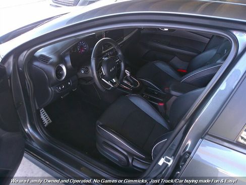 Used 2022 Kia Forte GT-Line w/ GT-Line Premium Package image 13