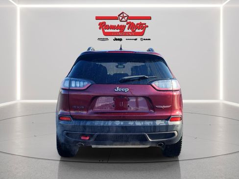 Used 2019 Jeep Cherokee Trailhawk w/ Cold Weather Group image 4