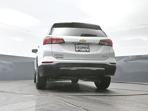 Used 2023 Chevrolet Equinox LT image 54
