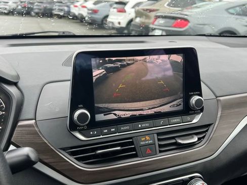 Used 2023 Nissan Altima 2.5 SV image 25