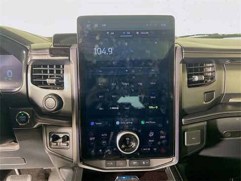 Used 2023 Ford Expedition Platinum image 20