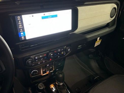 New 2026 Jeep Gladiator Sport AWD/4WD image 35