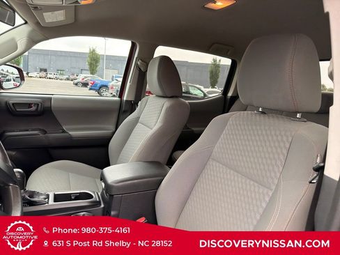 Used 2020 Toyota Tacoma SR AWD/4WD image 13