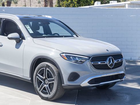 Certified 2026 Mercedes-Benz GLC 300 image 11