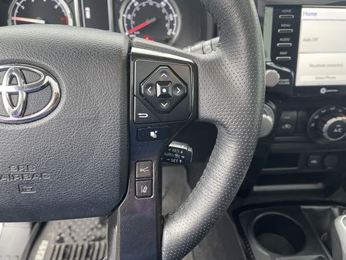 Certified 2020 Toyota 4Runner TRD Off-Road Premium w/ Moonroof Package AWD/4WD image 24
