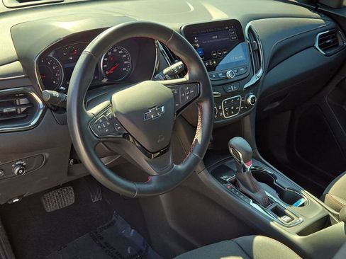 Used 2023 Chevrolet Equinox RS image 18