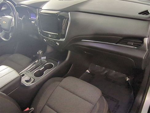 Certified 2020 Chevrolet Traverse LT image 27