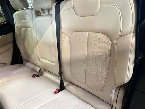 Certified 2025 Jeep Grand Cherokee Limited w/ Luxury Tech Group II image 24