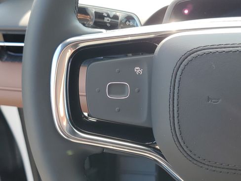 New 2026 Lincoln Nautilus Reserve AWD/4WD image 17