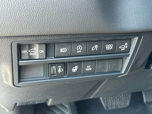 New 2026 Toyota Tundra Limited AWD/4WD image 29