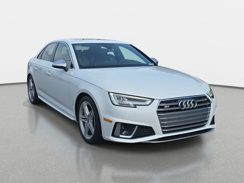 Used 2019 Audi S4 Premium Plus w/ Premium Plus Package image 3