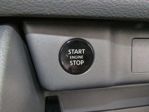 Certified 2025 Nissan Rogue S image 22