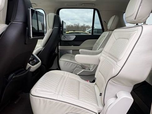Used 2021 Lincoln Navigator L Black Label w/ Special Edition Package image 29