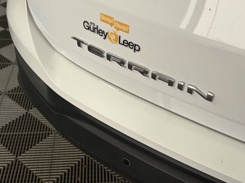 Used 2023 GMC Terrain SLE w/ Driver Convenience Package AWD/4WD image 16