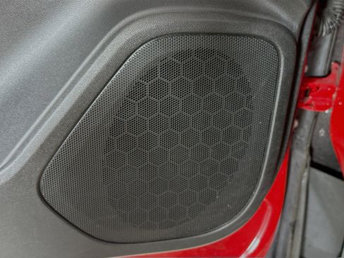 Used 2023 Chevrolet Blazer LT image 21