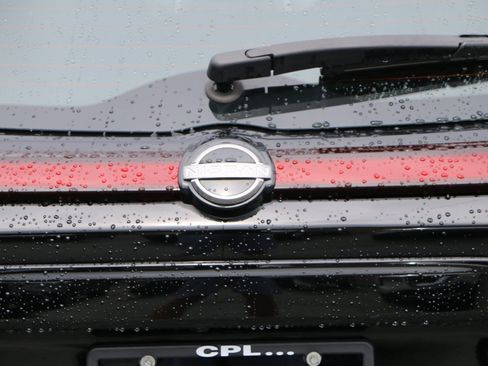 Used 2023 Nissan Kicks S FWD image 5