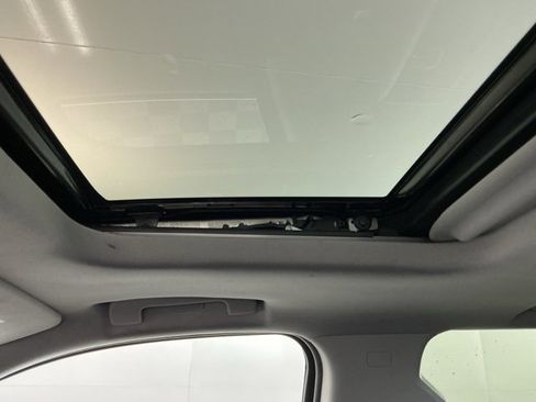 Used 2015 GMC Yukon Denali image 20