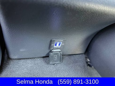 Used 2024 Toyota Camry SE FWD image 8