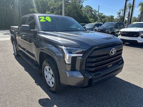Used 2024 Toyota Tundra SR AWD/4WD image 10