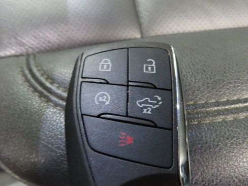 Used 2025 GMC Sierra 2500 SLT w/ SLT Convenience Package image 53