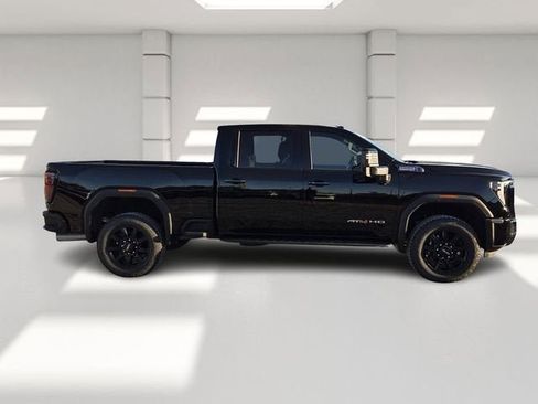 Used 2026 GMC Sierra 2500 AT4 AWD/4WD image 6