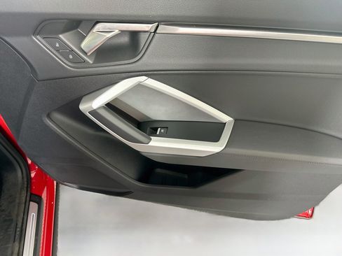 Used 2025 Audi Q3 2.0T Premium AWD/4WD image 32