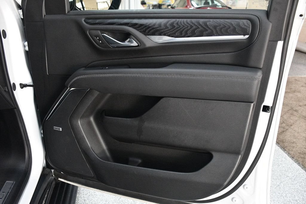 Used 2024 GMC Yukon XL Denali AWD/4WD image 24