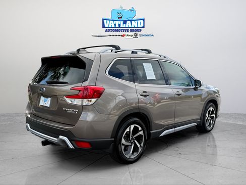 Used 2023 Subaru Forester Touring AWD/4WD image 5