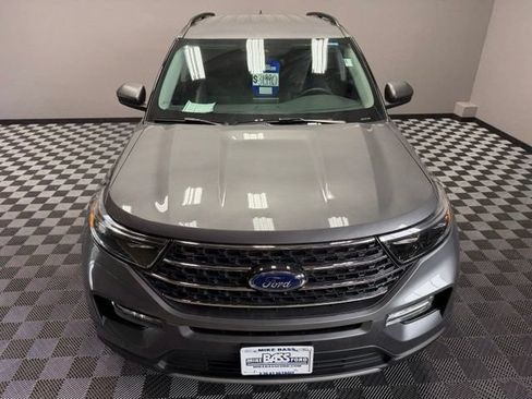 Used 2023 Ford Explorer XLT w/ Equipment Group 202A AWD/4WD image 5