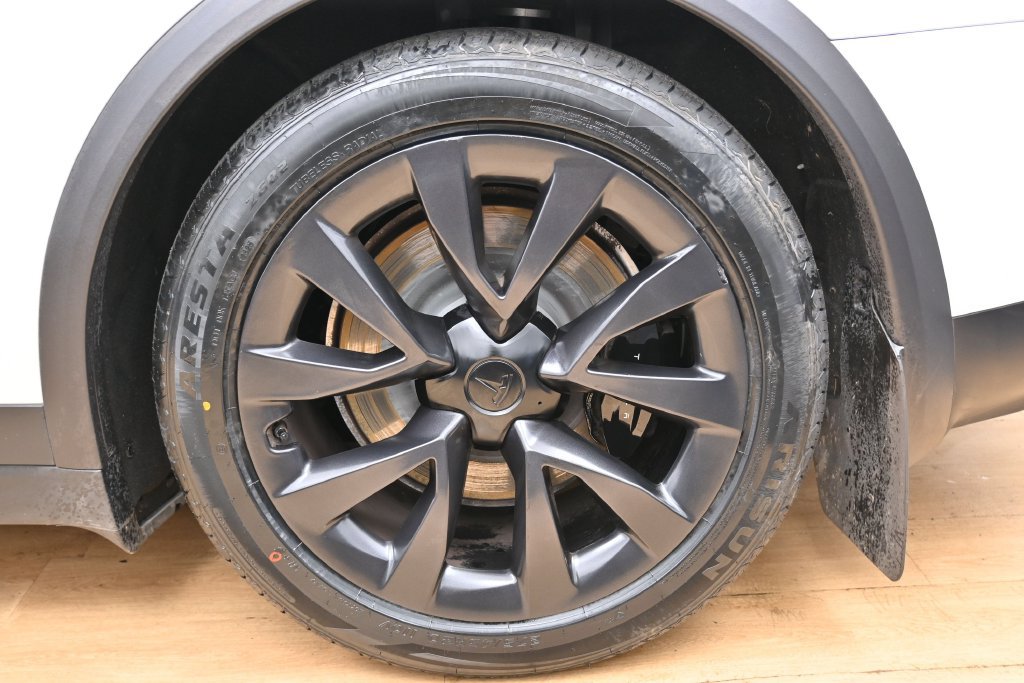 Used 2024 Tesla Model X AWD/4WD image 11