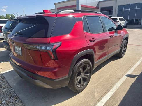 Used 2025 Chevrolet Equinox LT w/ Midnight Edition FWD image 2