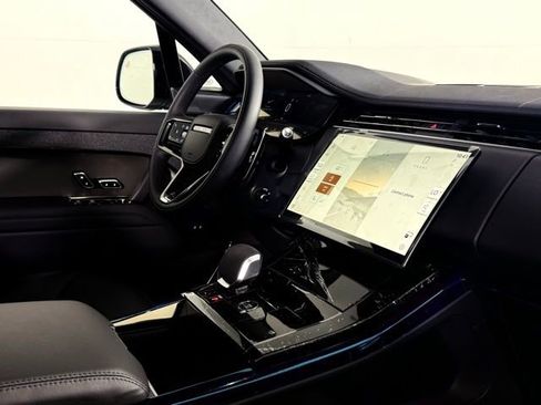 New 2025 Land Rover Range Rover Sport Dynamic SE image 36