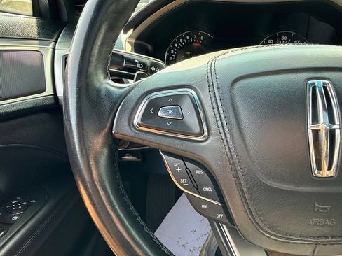 Used 2018 Lincoln MKZ Select w/ Select Plus Package AWD/4WD image 32