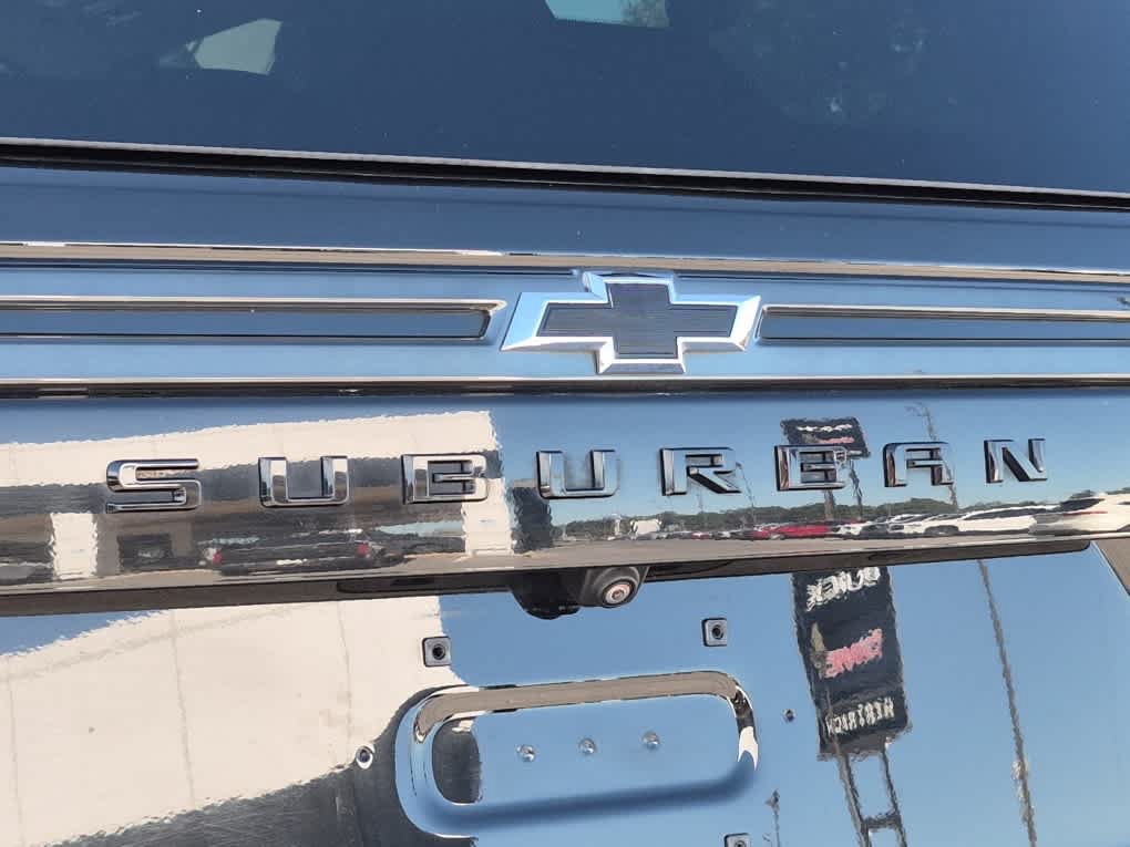Used 2021 Chevrolet Suburban RST w/ Luxury Package AWD/4WD image 28
