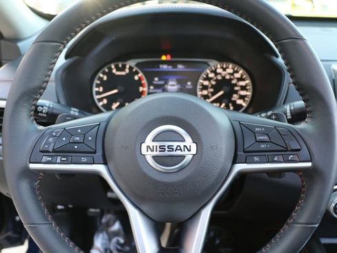 Used 2022 Nissan Altima 2.0 SR FWD image 25