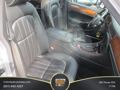 Used 2001 Jaguar XJ8 RWD image 7