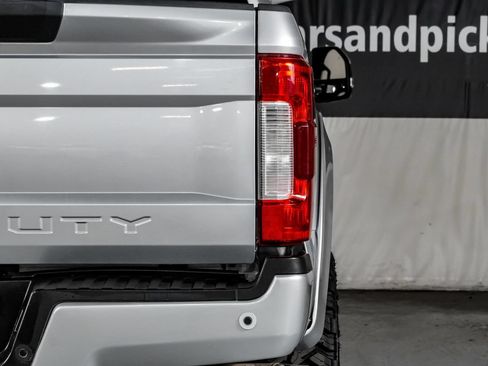 Used 2019 Ford F250 Lariat w/ Lariat Ultimate Package AWD/4WD image 44