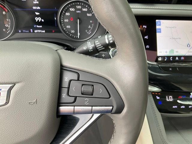 Used 2024 Cadillac XT6 Premium Luxury w/ Technology Package FWD image 13