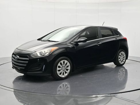 Used 2016 Hyundai Elantra GT FWD image 1