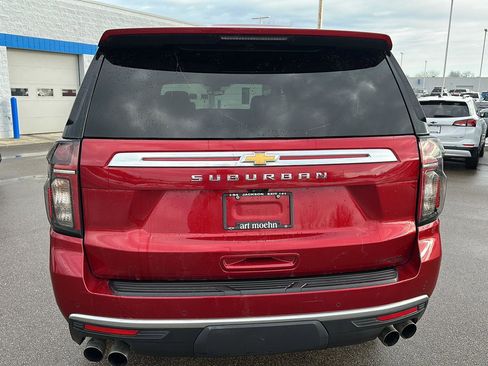 Used 2022 Chevrolet Suburban High Country image 7