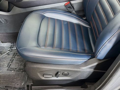 Used 2024 Ford Edge SEL w/ Sport Appearance Package AWD/4WD image 19