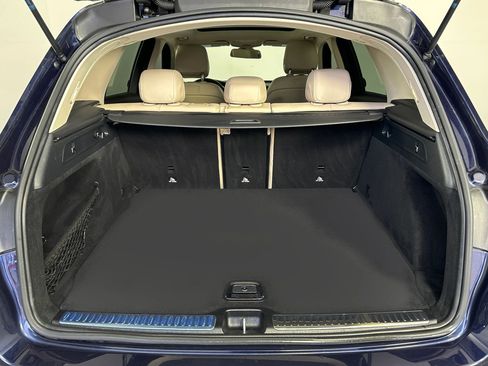 Used 2019 Mercedes-Benz GLC 300 GLC 300 4MATIC Sport Utility 4 image 18