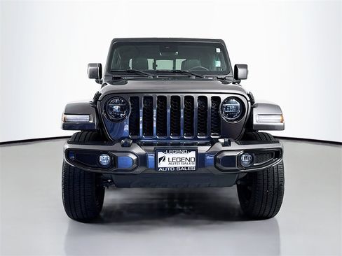 Used 2021 Jeep Gladiator Overland image 2