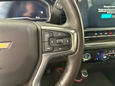 Used 2023 Chevrolet Silverado 1500 LT AWD/4WD image 16