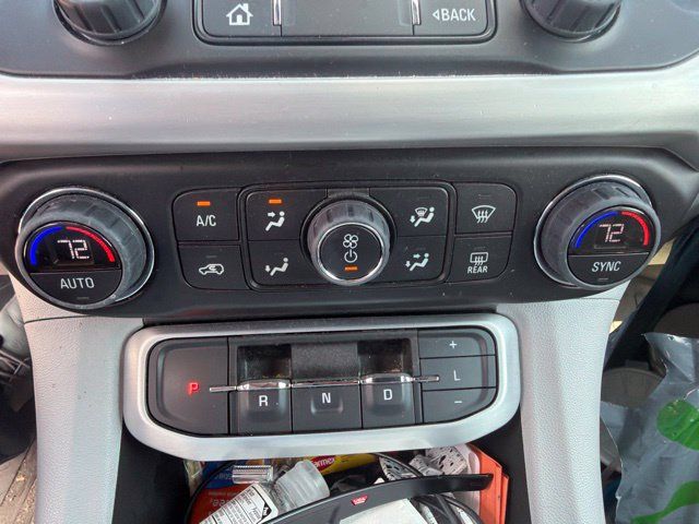 Used 2023 GMC Acadia SLT w/ LPO, Floor Liner Package FWD image 12