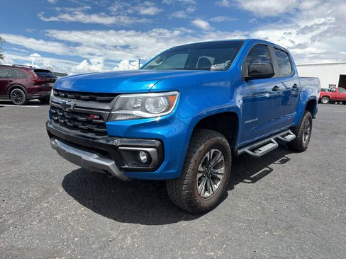Used 2022 Chevrolet Colorado Z71 w/ Safety Package AWD/4WD image 1