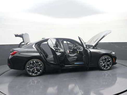 New 2026 BMW 330i xDrive Sedan w/ Premium Package AWD/4WD image 45