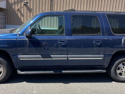 Used 2002 Chevrolet Suburban LT AWD/4WD image 6