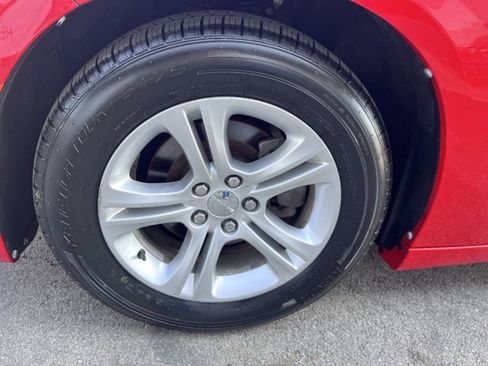 Used 2019 Dodge Charger SXT image 15